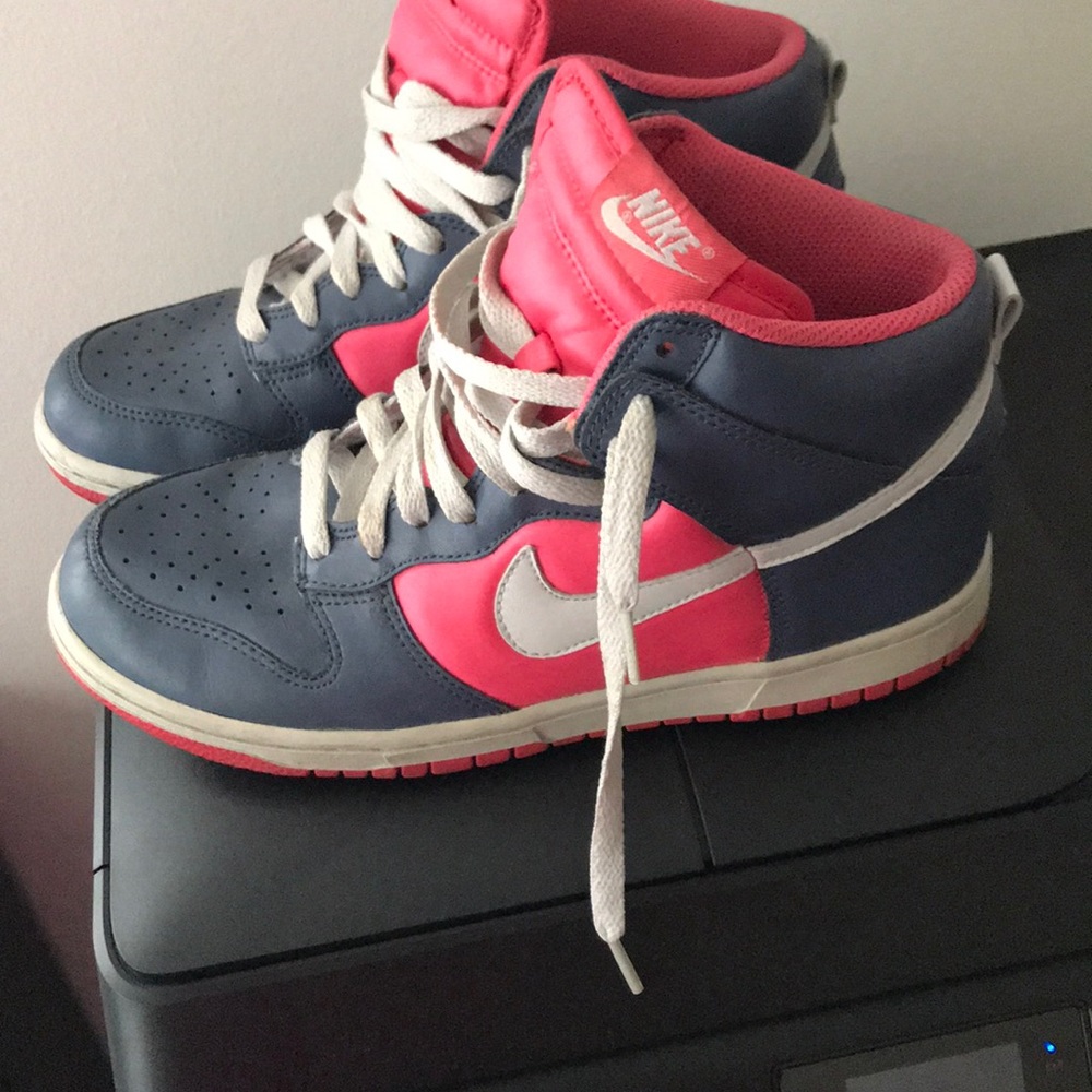 Nike Dunks - image 2